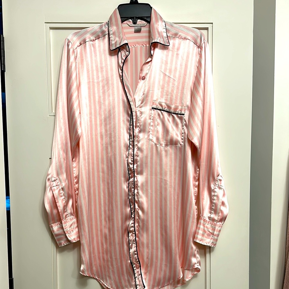 Victoria's Secret Pink & White Long Striped Black Trim Night shirt Satin Size S